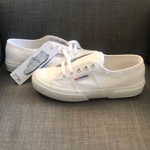 NWT Superga White Canvas Sneakers